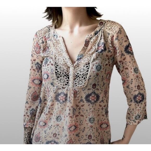 Anthropologie Maeve Stillwater Crochet Blouse Neutral Motif Floral Size 8 - Picture 1 of 7